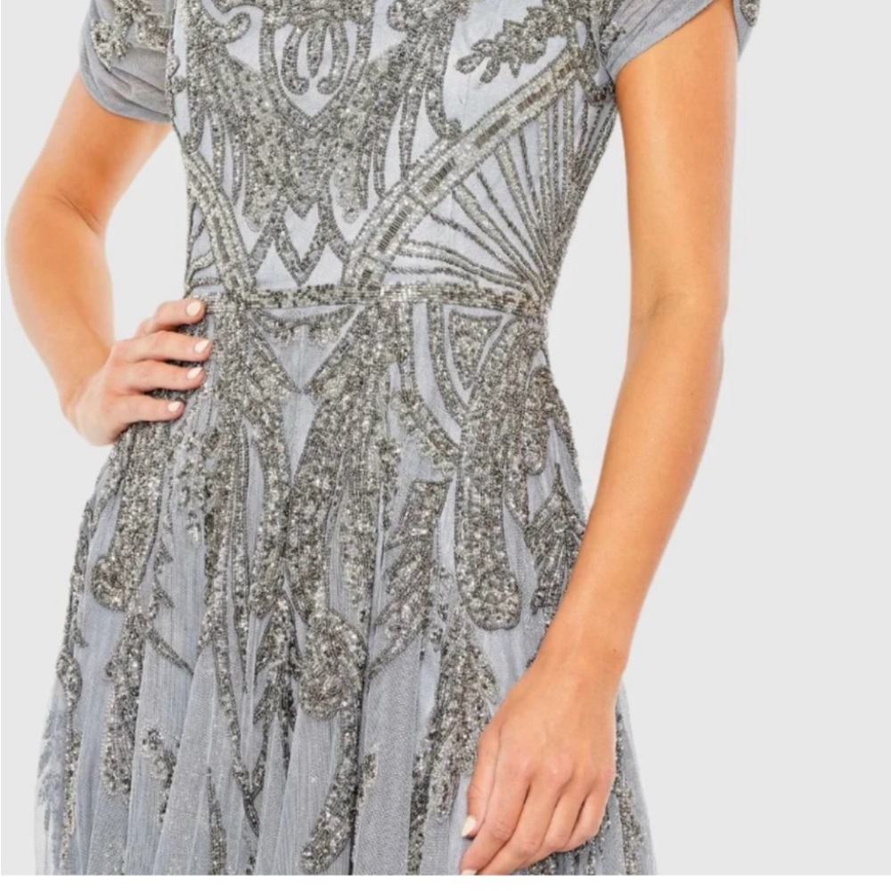 NWT |Mac Duggal A5434 Silver Short Sleeve Beaded A-line Tea Length Dress Size 10 - Picture 3 of 16
